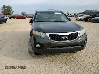 2011 Kia Sorento LX with VIN 5XYKT4A18BG140342, listed as a Copart auction lot 47131675 with 207,424 mi miles and Salvage Title. Bid and sale history available at carsss.com. Image 12.