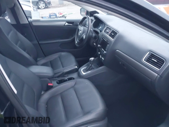 2013 Volkswagen Jetta TDI w/Premium/Nav with VIN 3VWLL7AJ4DM248448, listed as a IAAI auction lot 41749189 with 85,933 mi miles and . Bid and sale history available at DreamBid. Image 5.