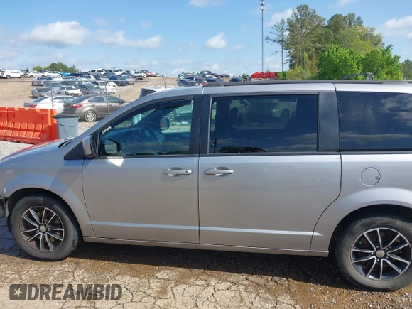 2019 Dodge Grand Caravan GT with VIN 2C4RDGEG4KR512377, listed as a IAAI auction lot 42015069 with 191,497 mi miles and . Bid and sale history available at DreamBid. Image 15.