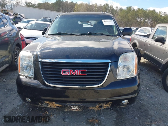 2013 GMC Yukon XL SLT with VIN 1GKS1KE02DR176998, listed as a IAAI auction lot 41839522 with 175,923 mi miles. Bid and sale history available at carsss.com. Image 12.