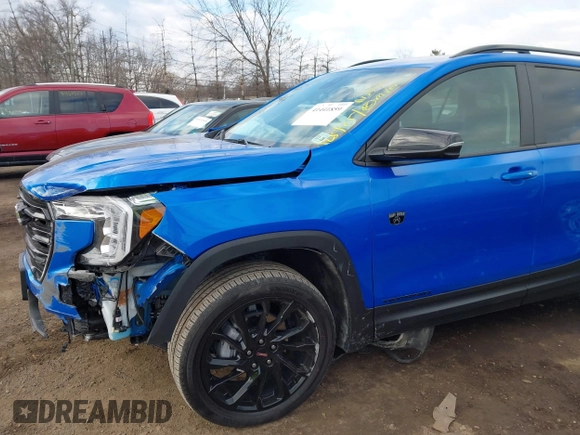 2024 GMC Terrain SLE with VIN 3GKALTEG1RL151176, listed as a IAAI auction lot 41441859 with 10,706 mi miles. Bid and sale history available at carsss.com. Image 6.