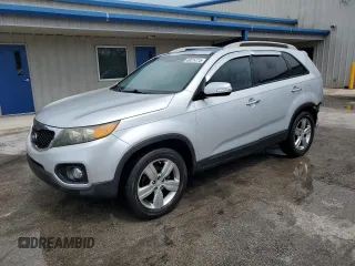 2012 Kia Sorento EX z VIN 5XYKU4A27CG229651, wystawiony jako Copart lot #60314715 z przebiegiem 117 876 mil mil oraz Szkoda całkowita • Salvage title. Historia ofert i sprzedaży dostępna na DreamBid. Obrazek 1.