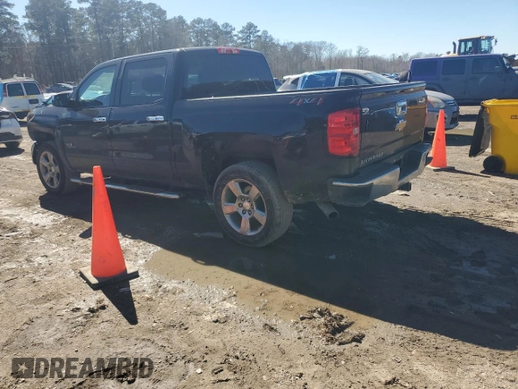 2018 Chevrolet Silverado 1500 LT with VIN 3GCUKREC3JG563639, listed as a Copart auction lot 46690685 with 182,966 mi miles and Salvage Title. Bid and sale history available at carsss.com. Image 2.