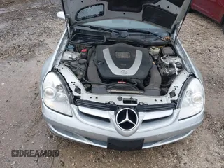 2005 Mercedes-Benz SLK 230/320 z VIN WDBWK56FX5F075529, wystawiony jako IAAI lot #41535391 z przebiegiem 104 792 mil mil oraz . Historia ofert i sprzedaży dostępna na DreamBid. Obrazek 10.