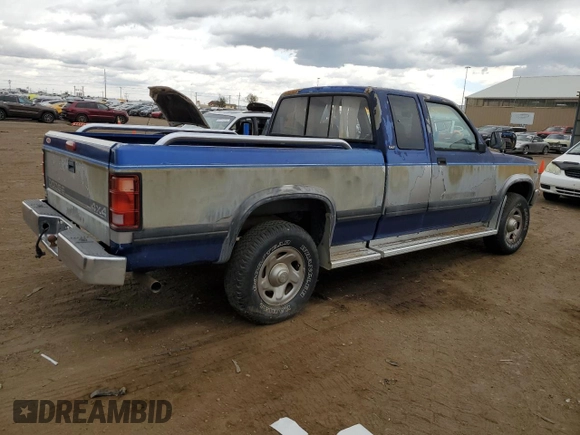 1995 Dodge Dakota z VIN 1B7GG23Y4SS124349, wystawiony jako Copart lot #55723114 z przebiegiem 136 156 mil mil oraz Czysty tytuł • Clean title. Historia ofert i sprzedaży dostępna na DreamBid. Obrazek 3.