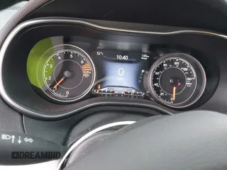 2019 Jeep Cherokee Limited with VIN 1C4PJLDB4KD346296, listed as a IAAI auction lot 41364345 with 171,855 mi miles and . Bid and sale history available at DreamBid. Image 7.