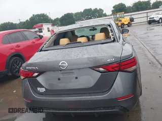 2022 Nissan Sentra SV z VIN 3N1AB8CV9NY259218, wystawiony jako IAAI lot #42184287 z przebiegiem 42 832 mil mil oraz . Historia ofert i sprzedaży dostępna na DreamBid. Obrazek 16.