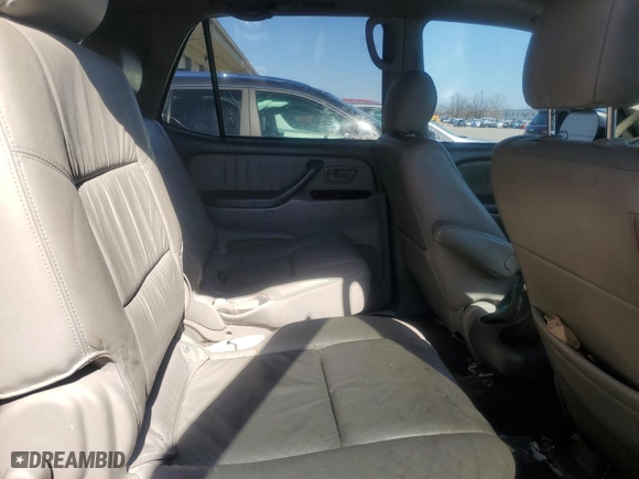 2005 Toyota Sequoia Limited with VIN 5TDZT38A25S248073, listed as a Copart auction lot 49526385 with 230,564 mi miles and Clean Title. Bid and sale history available at carsss.com. Image 11.