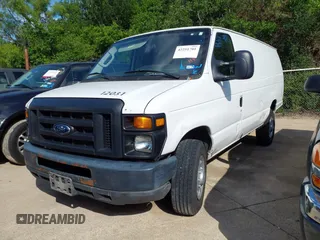2012 Ford E-Series Commercial z VIN 1FTSS3ES1CDB10101, wystawiony jako IAAI lot #42251701 z przebiegiem 398 103 mil mil oraz . Historia ofert i sprzedaży dostępna na DreamBid. Obrazek 17.