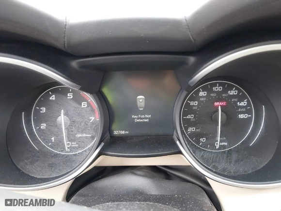 2019 Alfa Romeo Stelvio Ti with VIN ZASPAKBN4K7C43201, listed as a IAAI auction lot 41121052 with 32,768 mi miles. Bid and sale history available at carsss.com. Image 7.