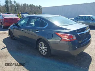2013 Nissan Altima S with VIN 1N4AL3AP5DC264253, listed as a IAAI auction lot 42126648 with 189,122 mi miles and . Bid and sale history available at carsss.com. Image 3.