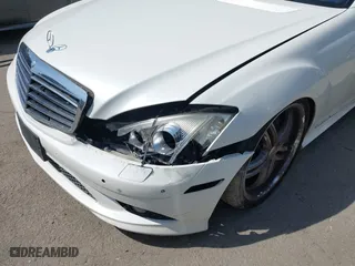 2009 Mercedes-Benz S-Class 5.5L V8 with VIN WDDNG71X09A272339, listed as a IAAI auction lot 41855197 with 130,972 mi miles. Bid and sale history available at carsss.com. Image 6.