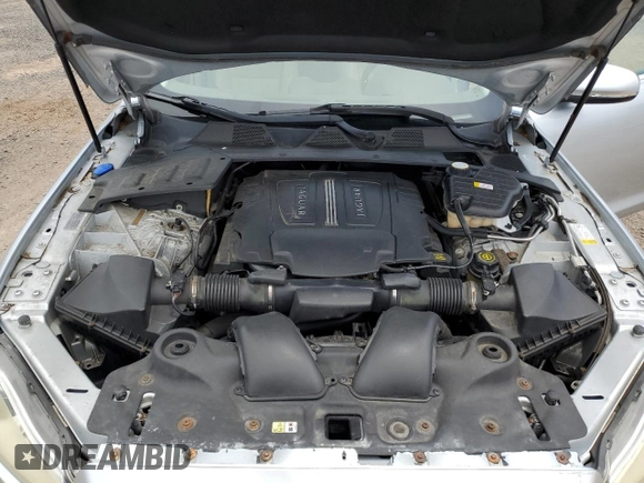 2011 Jaguar XJ with VIN SAJWA1CB9BLV05595, listed as a Copart auction lot 54947855 with 39,516 mi miles and Salvage title. Bid and sale history available at DreamBid. Image 11.
