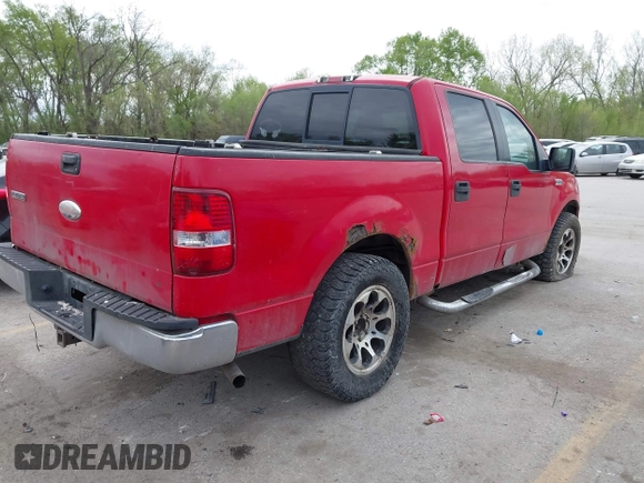 2005 Ford F-150 XLT with VIN 1FTPW12505FB56152, listed as a IAAI auction lot 42034990 with 257,822 mi miles. Bid and sale history available at carsss.com. Image 4.