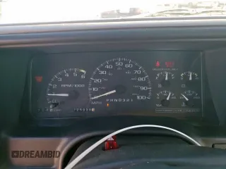 1996 Chevrolet Silverado 1500 with VIN 1GCEC14W7TZ213318, listed as a Copart auction lot 49659465 with 125,939 mi miles and Clean Title. Bid and sale history available at DreamBid. Image 9.