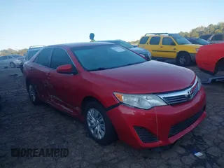 2012 Toyota Camry L with VIN 4T1BF1FK6CU533114, listed as a IAAI auction lot 40478928 with 131,286 mi miles. Bid and sale history available at carsss.com. Image 1.