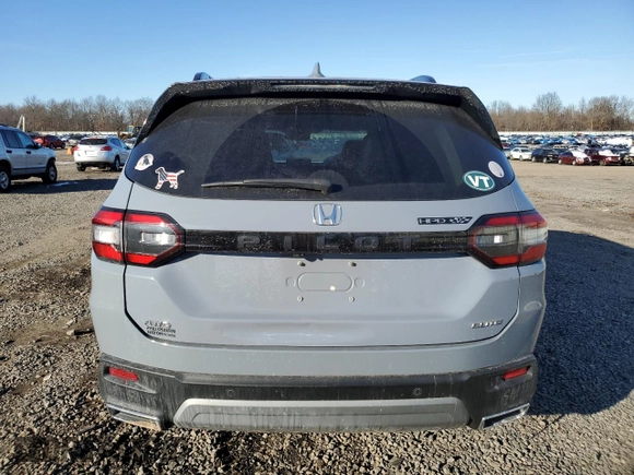 2023 Honda Pilot Elite with VIN 5FNYG1H89PB033752, listed as a Copart auction lot 86025924 with 31,547 mi miles and Salvage Title. Bid and sale history available at carsss.com. Image 6.