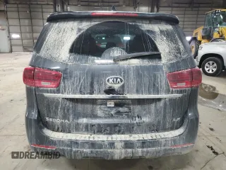 2020 Kia Sedona EX with VIN KNDMB5C12L6588496, listed as a Copart auction lot 45233365 with 104,325 mi miles and Clean Title. Bid and sale history available at carsss.com. Image 6.