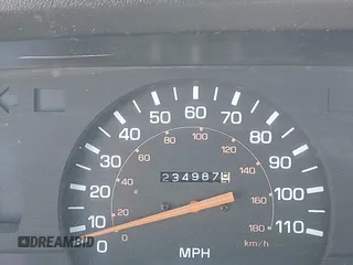1989 Toyota Pickup DX z VIN JT4RN81P0K0029116, wystawiony jako IAAI lot #42474777 z przebiegiem 234 987 mil mil oraz . Historia ofert i sprzedaży dostępna na DreamBid. Obrazek 15.