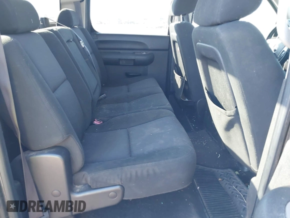 2010 GMC Sierra 1500 SLE z VIN 3GTRKVE37AG102958, wystawiony jako IAAI lot #41366917 z przebiegiem 212 094 mil mil oraz . Historia ofert i sprzedaży dostępna na DreamBid. Obrazek 8.