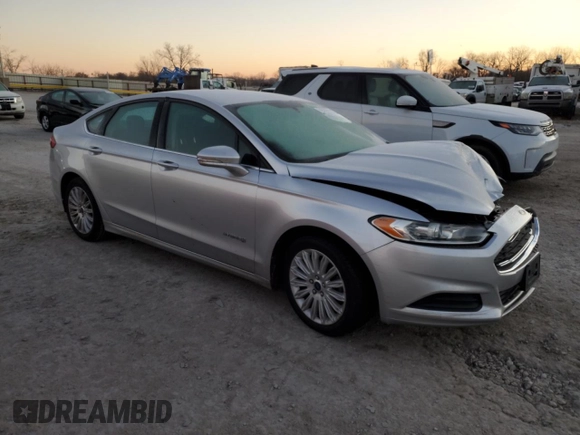2015 Ford Fusion SE Hybrid with VIN 3FA6P0LU5FR199498, listed as a Copart auction lot 84020974 with 0 mi miles and Salvage Title. Bid and sale history available at carsss.com. Image 4.