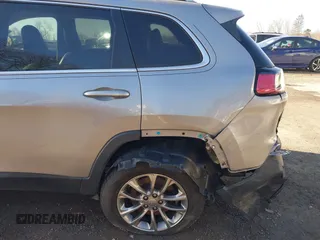 2019 Jeep Cherokee Latitude Plus с VIN 1C4PJMLX1KD126391, выставлен на аукционе IAAI как лот 41718079 с пробегом 119 141 миль миль и . История ставок и продаж доступна на DreamBid. Изображение 18.