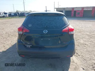 2020 Nissan Kicks S z VIN 3N1CP5BV6LL533723, wystawiony jako IAAI lot #41974845 z przebiegiem 160 874 mil mil oraz . Historia ofert i sprzedaży dostępna na DreamBid. Obrazek 16.
