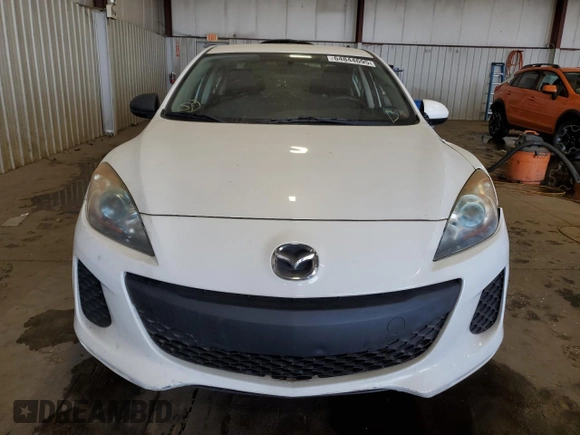 2013 Mazda 3 i Sport with VIN JM1BL1UP9D1832854, listed as a Copart auction lot 64844695 with 83,381 mi miles and Salvage title. Bid and sale history available at DreamBid. Image 5.