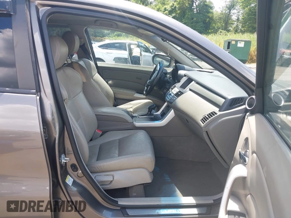 2008 Acura RDX with VIN 5J8TB18278A000085, listed as a IAAI auction lot 39586500 with Not Provided miles and . Bid and sale history available at DreamBid. Image 5.