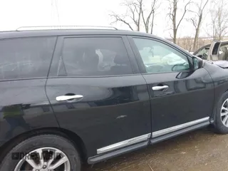 2014 Nissan Pathfinder SV with VIN 5N1AR2MM8EC692271, listed as a IAAI auction lot 41716679 with 115,609 mi miles. Bid and sale history available at carsss.com. Image 13.