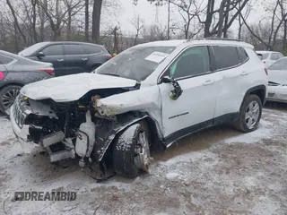 2022 Jeep Compass Latitude with VIN 3C4NJDBB4NT133203, listed as a IAAI auction lot 40990103 with Not provided miles and . Bid and sale history available at DreamBid. Image 18.