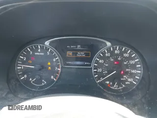 2017 Nissan Pathfinder SV with VIN 5N1DR2MM2HC613081, listed as a IAAI auction lot 41979227 with 137,371 mi miles. Bid and sale history available at carsss.com. Image 7.