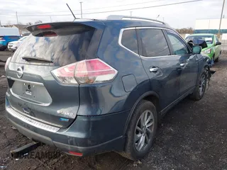 2014 Nissan Rogue SL with VIN 5N1AT2MV1EC849200, listed as a IAAI auction lot 41928886 with 153,467 mi miles. Bid and sale history available at carsss.com. Image 4.