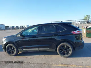 2021 Ford Edge SE with VIN 2FMPK3G90MBA18643, listed as a IAAI auction lot 42180730 with 44,923 mi miles and . Bid and sale history available at DreamBid. Image 15.