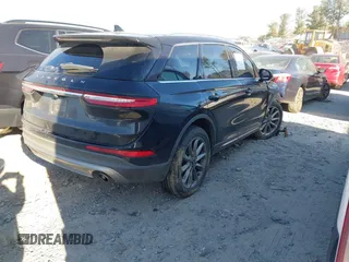 2020 Lincoln Corsair Standard z VIN 5LMCJ1C96LUL23436, wystawiony jako IAAI lot #41660834 z przebiegiem 72 831 mil mil oraz . Historia ofert i sprzedaży dostępna na DreamBid. Obrazek 4.