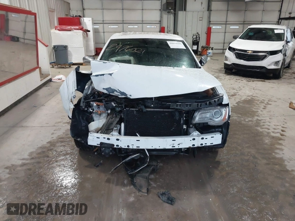 2012 Chrysler 300 with VIN 2C3CCAET0CH188519, listed as a IAAI auction lot 40894686 with 101,980 mi miles. Bid and sale history available at carsss.com. Image 12.