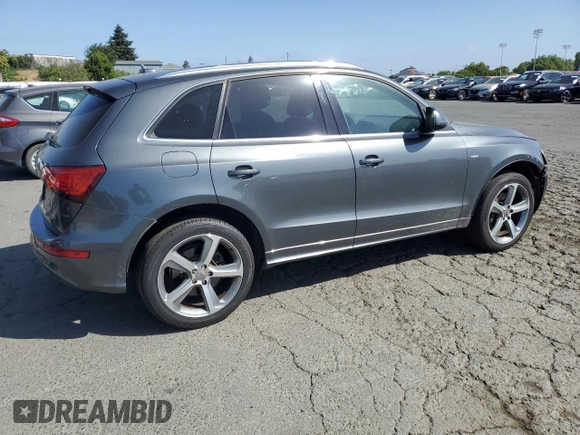 2014 Audi Q5 Premium Plus with VIN WA1DGAFP7EA044290, listed as a Copart auction lot 60240365 with 128,933 mi miles and Salvage title. Bid and sale history available at DreamBid. Image 3.