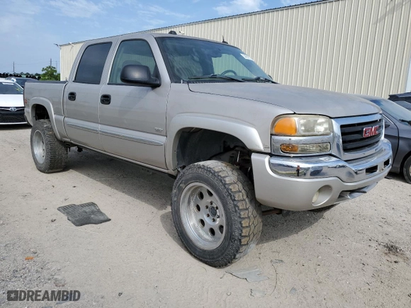 2004 GMC Sierra 1500 Crew Cab SLT with VIN 2GTEK13T241405721, listed as a Copart auction lot 54399704 with NaN miles and Clean Title. Bid and sale history available at carsss.com. Image 4.