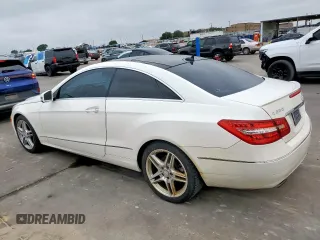 2013 Mercedes-Benz E-Class E 350 with VIN WDDKJ5KB7DF204417, listed as a Copart auction lot 54759035 with 97,324 mi miles and Clean Title. Bid and sale history available at carsss.com. Image 2.