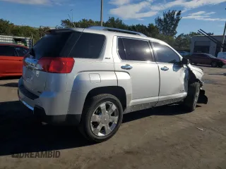 2012 GMC Terrain SLT-2 with VIN 2GKFLWE56C6262601, listed as a Copart auction lot 46426765 with 140,368 mi miles and Salvage Title. Bid and sale history available at carsss.com. Image 3.