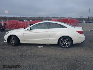 2015 Mercedes-Benz E-Class E 400 with VIN WDDKJ6HB3FF292379, listed as a IAAI auction lot 41838279 with 127,089 mi miles. Bid and sale history available at carsss.com. Image 14.