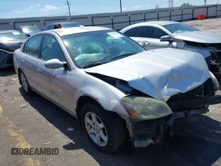 2005 Nissan Altima S z VIN 1N4AL11D45C160770, wystawiony jako IAAI lot #41977821 z przebiegiem 220 067 mil mil oraz . Historia ofert i sprzedaży dostępna na DreamBid. Obrazek 1.