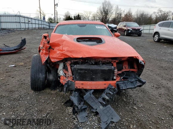 2016 Dodge Challenger 392 Hemi Scat Pack Shaker z VIN 2C3CDZFJ9GH316934, wystawiony jako Copart lot #81707684 z przebiegiem 53 703 mil mil oraz Szkoda całkowita • Salvage title. Historia ofert i sprzedaży dostępna na DreamBid. Obrazek 5.
