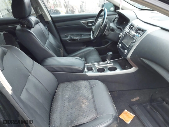 2013 Nissan Altima 3.5 SL with VIN 1N4BL3AP7DC137086, listed as a IAAI auction lot 41737354 with 140,208 mi miles. Bid and sale history available at carsss.com. Image 5.
