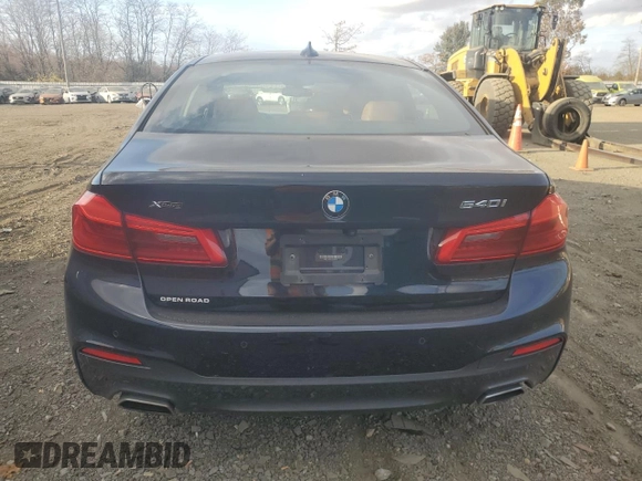 2020 BMW 5 Series 540i xDrive z VIN WBAJS3C00LCD90757, wystawiony jako Copart lot #77808054 z przebiegiem 67 606 mil mil oraz Szkoda całkowita • Salvage title. Historia ofert i sprzedaży dostępna na DreamBid. Obrazek 6.