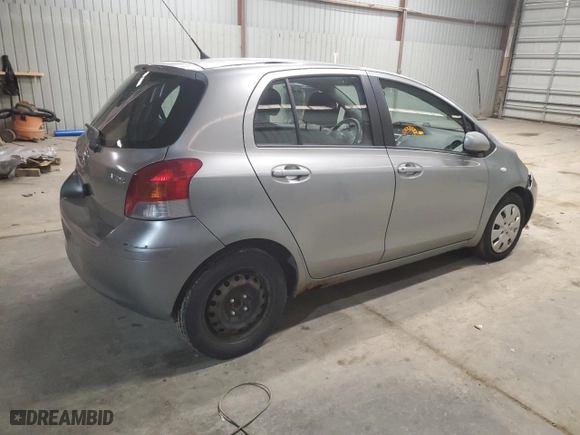 2009 Toyota Yaris with VIN JTDKT903495239209, listed as a Copart auction lot 49102305 with 147,845 mi miles and Salvage Title. Bid and sale history available at carsss.com. Image 3.