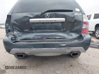 2005 Acura MDX Touring with VIN 2HNYD18925H535215, listed as a IAAI auction lot 42307350 with 247,742 mi miles and . Bid and sale history available at DreamBid. Image 6.