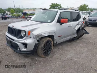 2020 Jeep Renegade Latitude z VIN ZACNJBBB0LPL76965, wystawiony jako IAAI lot #42319436 z przebiegiem 75 307 mil mil oraz . Historia ofert i sprzedaży dostępna na DreamBid. Obrazek 16.