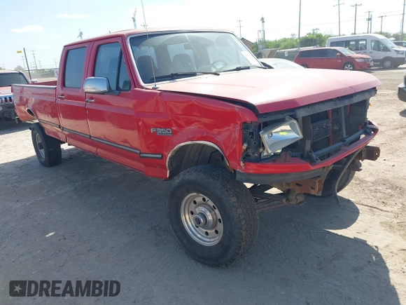 1997 Ford F-350 z VIN 1FTJW36G5VEC23170, wystawiony jako IAAI lot #42013727 z przebiegiem 318 411 mil mil oraz . Historia ofert i sprzedaży dostępna na DreamBid. Obrazek 1.
