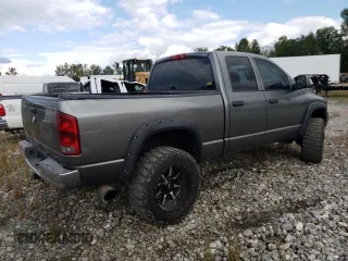 2005 Dodge Ram 2500 SLT with VIN 3D7KS28CX5G713218, listed as a Copart auction lot 74543564 with 324,072 mi miles and Salvage Title. Bid and sale history available at carsss.com. Image 3.